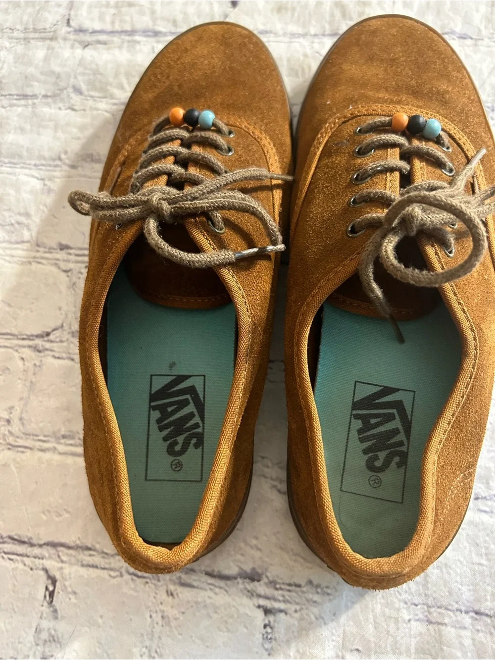 VANS BROWN SUEDE M(8.5) W(10) UNISEX COLORFUL BEADS THREADED ON LACES SNEAKERS